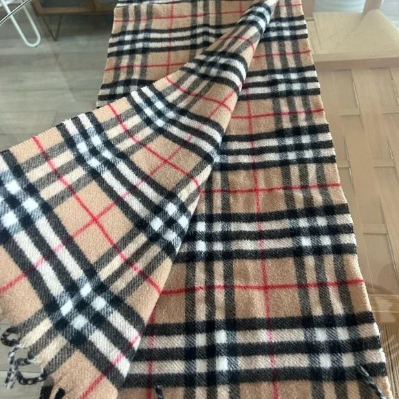 Wool Plaid Fringe Scarf - Picture 7 of 9